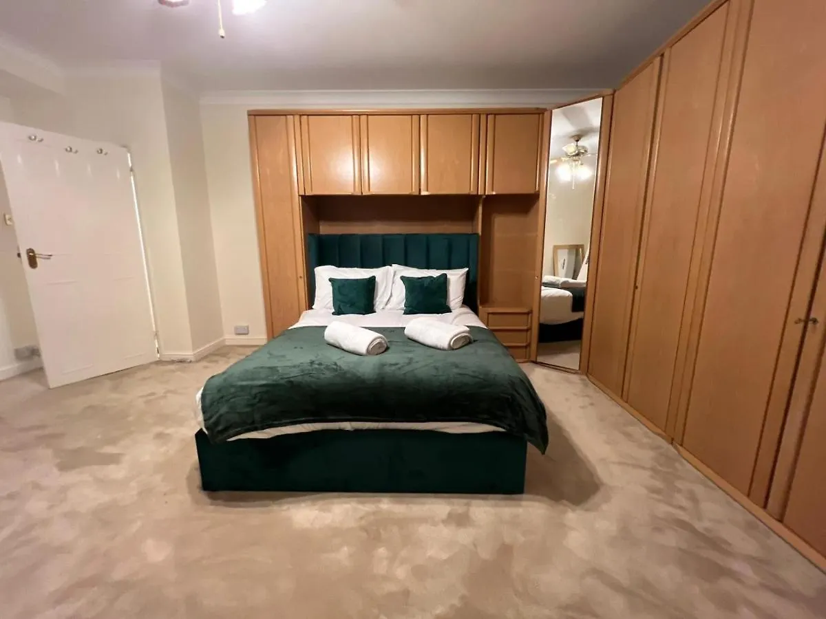 Serene Ocean Side Apartment Btn 브라이턴